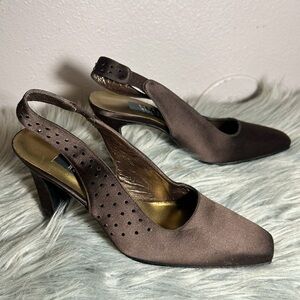 Stuart Weitzman Vintage Elegant Brown Slingback Heeled Sandals Size 6B